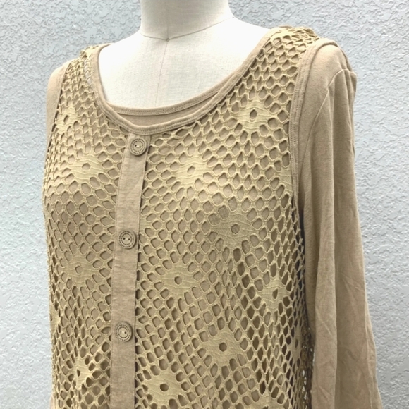 Onque Casuals PM Tan PeekaBoo Top/Blouse/Tunic Crochet Overlay Lagenlook… - Picture 3 of 10